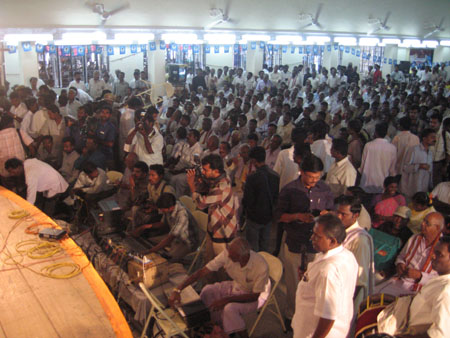 Paarvaiyalargal-04